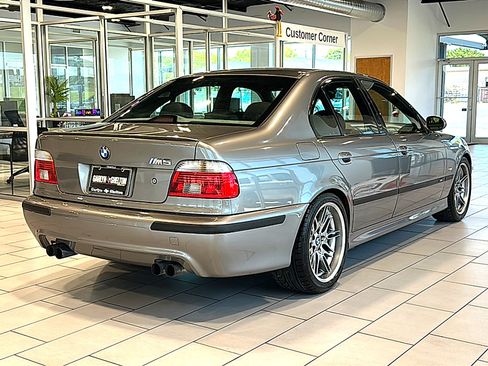 Used 2002 BMW M5 RWD image 7