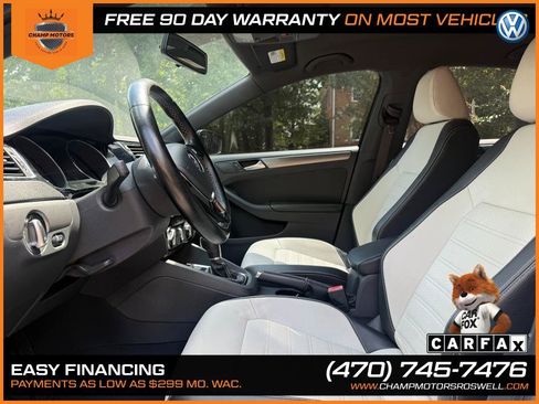 Used 2016 Volkswagen Jetta Sport FWD image 17