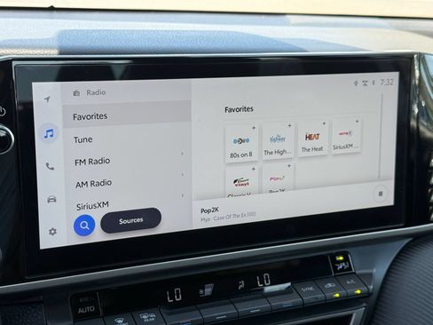 Used 2025 Toyota Camry SE w/ Multimedia Upgrade Package FWD image 20