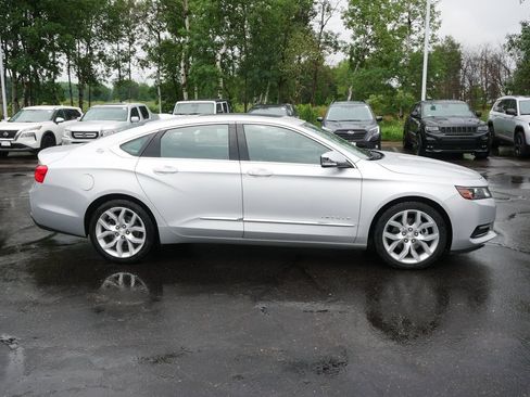 Used 2019 Chevrolet Impala Premier FWD image 4
