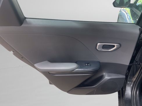 Used 2025 Kia K4 FWD image 9