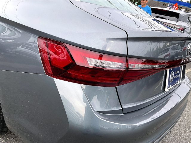Used 2026 Volkswagen Jetta SEL FWD image 31