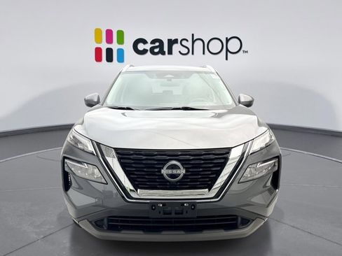 Used 2023 Nissan Rogue SV w/ SV Premium B Package image 8