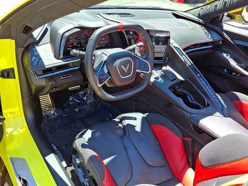 Used 2023 Chevrolet Corvette Stingray Premium Conv w/ Z51 Performance Package RWD image 26