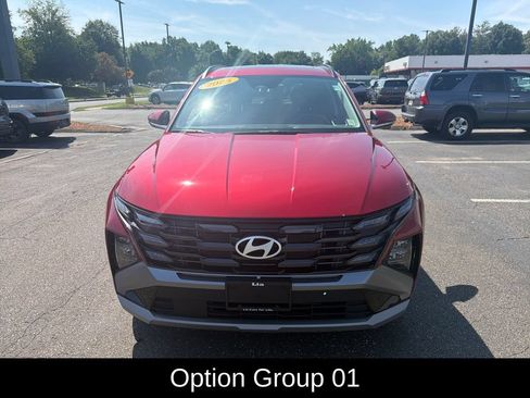 Used 2025 Hyundai Tucson SEL AWD/4WD image 8