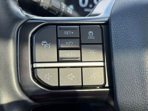Used 2023 Ford Expedition Platinum AWD/4WD image 18
