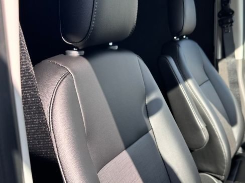 New 2026 Ford Transit 250 148 Medium Roof w/ Load Area Protection Package RWD image 11