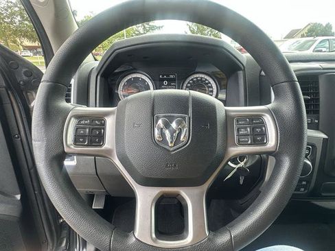 Used 2022 RAM 1500 Classic SLT image 11