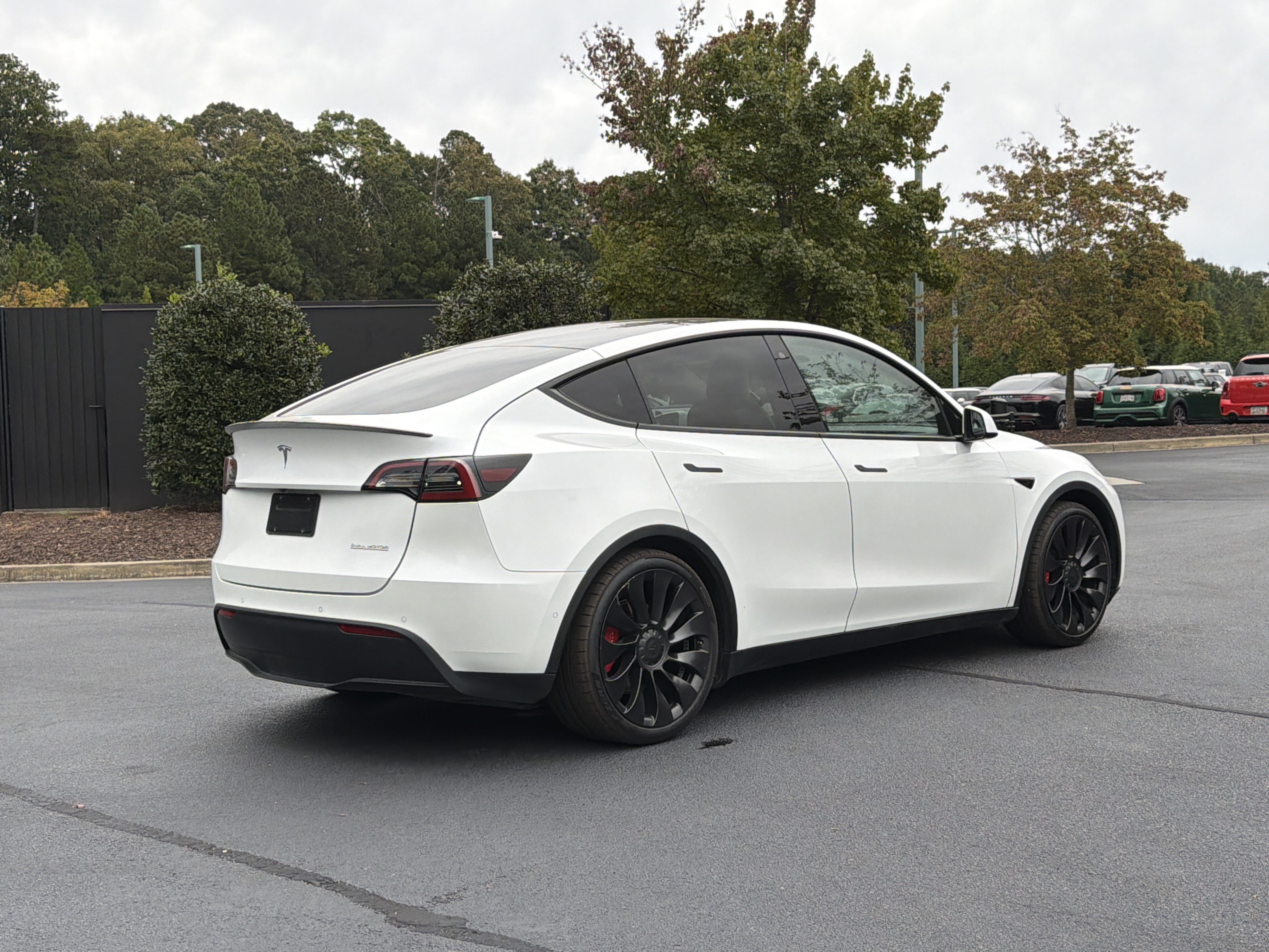 Used 2022 Tesla Model Y Performance AWD/4WD image 3
