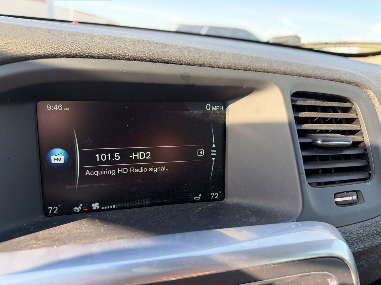 Used 2017 Volvo V60 T5 Premier w/ Convenience Package FWD image 15