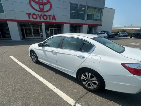 Used 2014 Honda Accord LX image 12