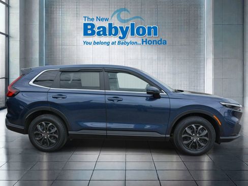 Used 2025 Honda CR-V LX image 5