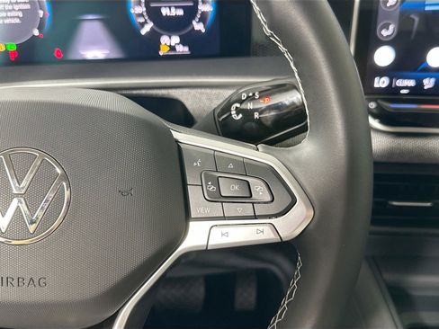 Certified 2025 Volkswagen Tiguan S image 16