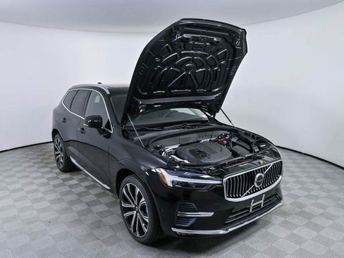 Certified 2023 Volvo XC60 B5 Ultimate w/ Climate Package FWD image 35