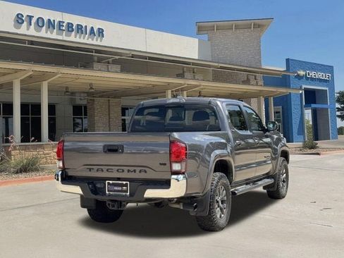 Used 2023 Toyota Tacoma SR5 RWD image 5