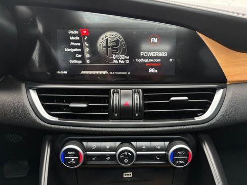 Used 2017 Alfa Romeo Giulia Ti w/ TI Lusso Light Wood Package AWD/4WD image 19