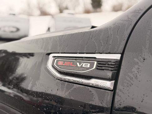 Used 2022 GMC Sierra 1500 Denali w/ Denali Reserve Package image 9