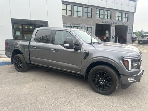 Used 2024 Ford F150 Platinum w/ FX4 Off-Road Package AWD/4WD image 12
