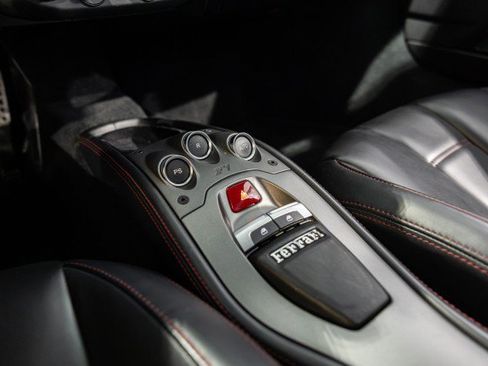 Used 2012 Ferrari 458 Italia Coupe RWD image 47