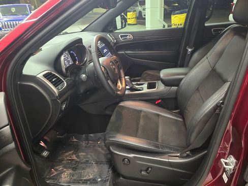 Certified 2022 Jeep Grand Cherokee Laredo X image 15