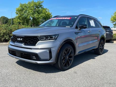 Used 2023 Kia Sorento SX AWD/4WD image 3