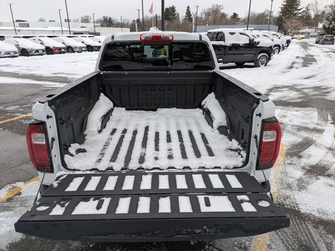 New 2026 GMC Canyon Elevation w/ Convenience Package image 35