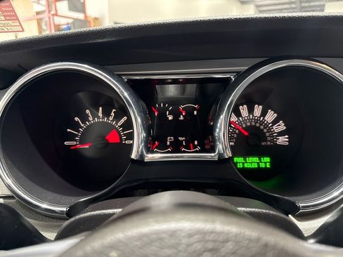 Used 2005 Ford Mustang GT Premium image 94