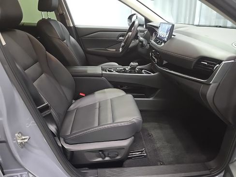 Used 2024 Nissan Rogue SL w/ SL Premium Package AWD/4WD image 6