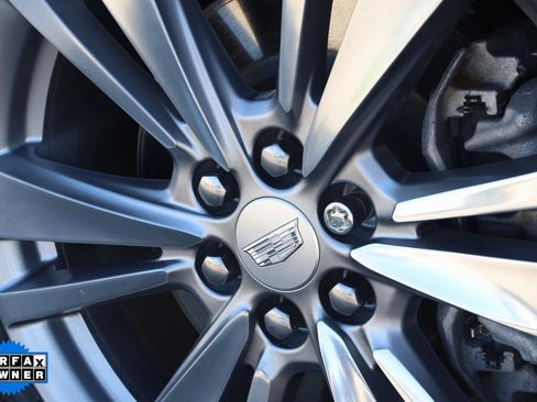 Used 2023 Cadillac XT6 Premium Luxury image 19