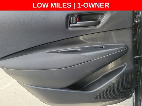 Used 2023 Toyota Corolla LE w/ Carpet Mat Package (TMS) FWD image 17