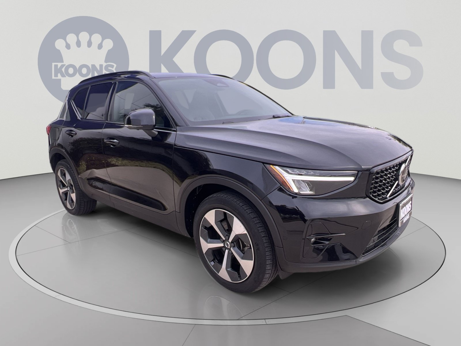 Used 2024 Volvo XC40 B5 Plus w/ Climate Package AWD/4WD image 10