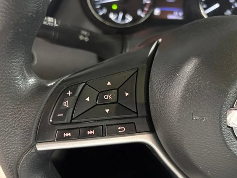 Used 2020 Nissan Rogue S AWD/4WD image 14