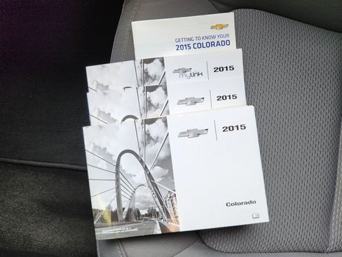 Used 2015 Chevrolet Colorado LT RWD image 21