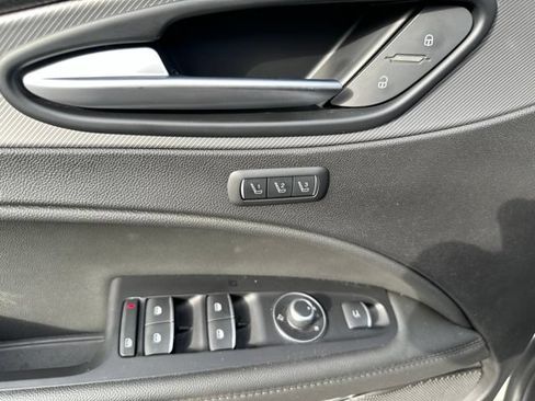 Used 2024 Alfa Romeo Stelvio Ti w/ Performance Driving Package AWD/4WD image 18