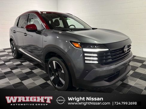 Certified 2025 Nissan Kicks SR AWD/4WD image 1