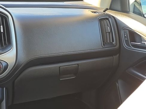 Used 2015 GMC Canyon SLT image 34