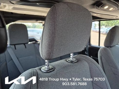 Used 2024 Jeep Wrangler Unlimited Sport AWD/4WD image 12
