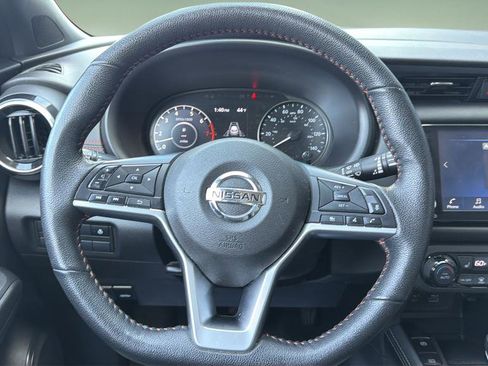 Certified 2021 Nissan Kicks SR w/ SR Premium Package image 9