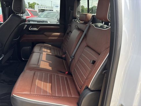 Used 2026 GMC Sierra 2500 Denali Ultimate AWD/4WD image 18