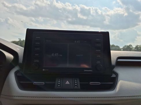 Used 2021 Toyota RAV4 XLE Premium FWD image 23
