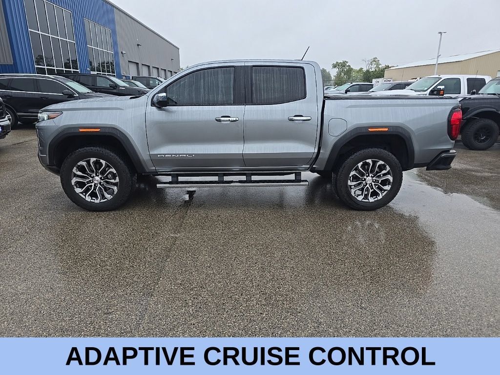 Used 2023 GMC Canyon Denali AWD/4WD image 3