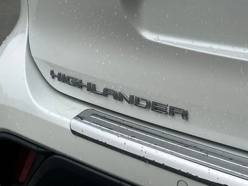 Used 2021 Toyota Highlander Limited AWD/4WD image 14
