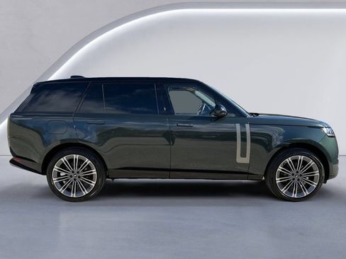New 2025 Land Rover Range Rover Long Wheelbase SE AWD/4WD image 6