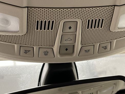 Used 2019 Ford Fusion SE w/ Equipment Group 151A image 25