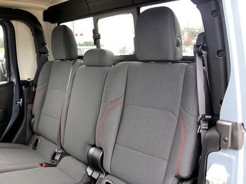 New 2026 Jeep Gladiator Rubicon w/ Steel Bumper Group image 19