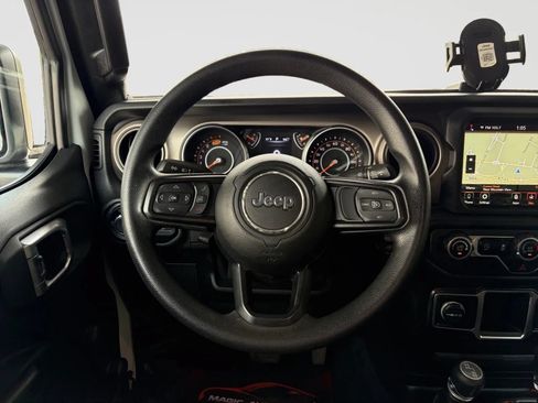 Used 2020 Jeep Wrangler Unlimited Sport AWD/4WD image 27