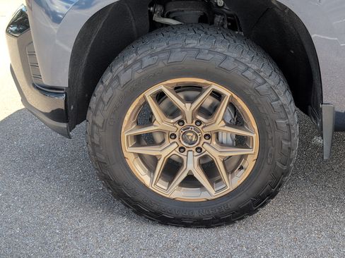 Used 2021 Chevrolet Silverado 1500 LT Trail Boss w/ Convenience Package II AWD/4WD image 11