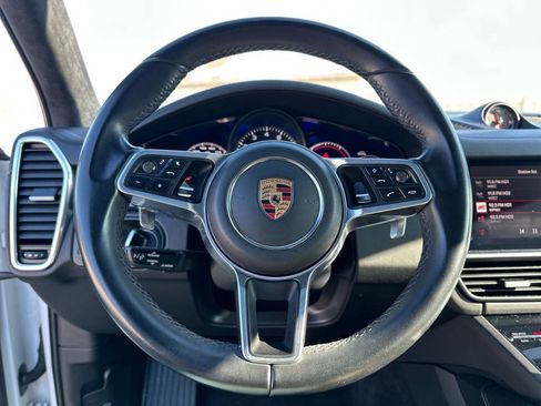 Used 2022 Porsche Cayenne GTS image 29