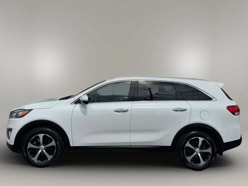 Used 2016 Kia Sorento EX FWD image 4