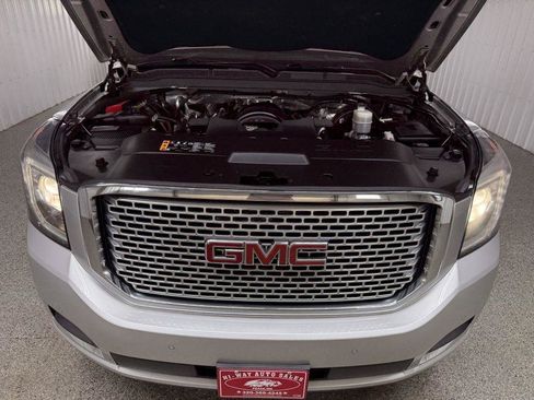 Used 2017 GMC Yukon Denali AWD/4WD image 50